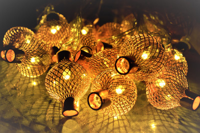 Home Delight 16 LEDs 3.18 m Gold Steady Net/Mesh Rice Lights(Pack of 1)