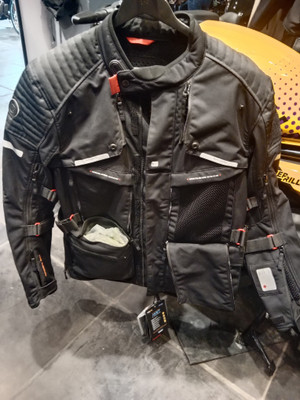 ROYAL ENFIELD rrgjra220194 Riding Protective Jacket(Black, XL)