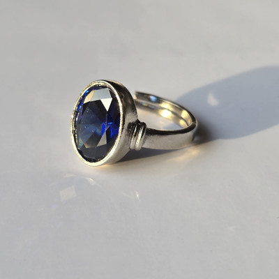 cristal gems 7.25 Ratti Blue Sapphire Gemstone Adjustable Ring For Men And Brass Sapphire Silver Plated Ring
