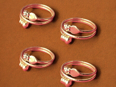 MAYA IMPEX Maya Impex Toe Ring Set Staylish Adjustable Alloy Sterling Silver Plated Toe Ring Set