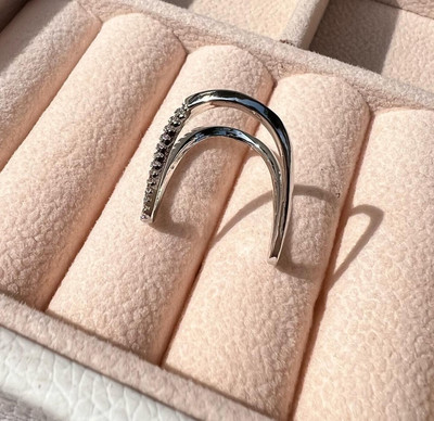 winika Silver v ring Stainless Steel Zircon Silver Plated Ring