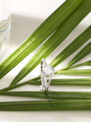 DIAVO Aetherial Zenith Glow Silver Ring Sterling Silver Cubic Zirconia Sterling Silver Plated Ring