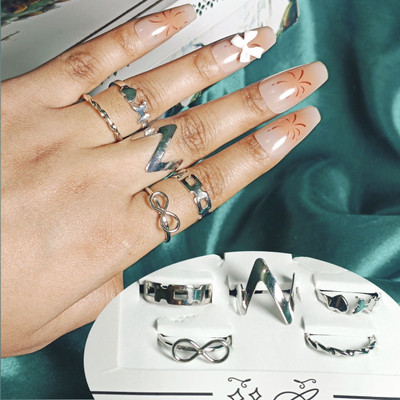 ISLANA Alloy Ring Set