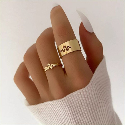 TVI Golden Heartbeat Couple Ring Matching Wrap Finger Ring For Women And Girls Alloy Gold Plated Ring Set