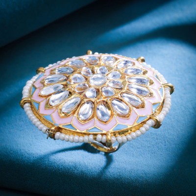 Sukkhi Sukkhi Glorious Gold Plated Kundan Meenakari Cocktail Ring for Women Alloy Gold Plated Ring
