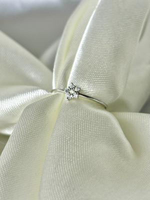 The Bello 002 Sterling Silver Cubic Zirconia Silver, Rhodium Plated Ring