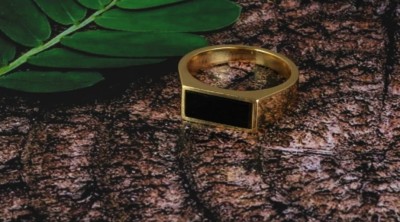 house of common Vedansh Enterprises Stylish Gold Plated Black Studded Finger Ring Brass Gold Plated Ring