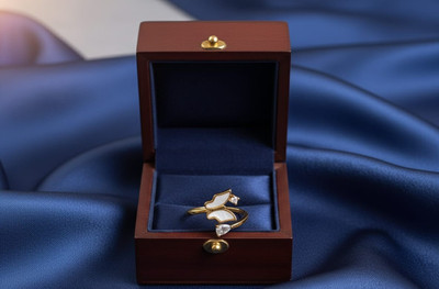 Diyaana Butterfly Shaped Elegance Adjustable Gold Plated Finger Ring. Stainless Steel Cubic Zirconia, Crystal Gold Plated Ring