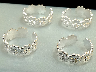 Siya Creation Alloy Silver Plated Toe Ring Set