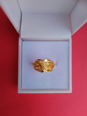 Poonam Fashion Cross Dal Gold plated Women Ring Alloy Gold Plated Ring