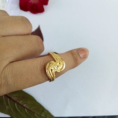 AVIGAN OVERSEAS Alloy Gold Plated Ring