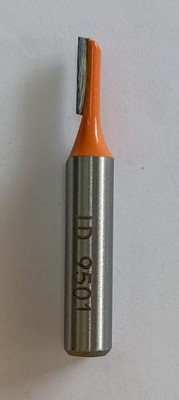 LIEUTENENT STRAIGHT ROUTER BIT 9501 [SHANK=8MM] X 4MM X [CUTTING BLADE=13MM] Rotary Bit Set(1 Bits)