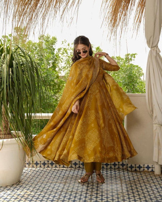 NAVTAARI Embroidered, Self Design Anarkali Kurta, Bottom & Dupatta Set