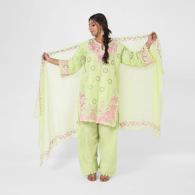 pehnawnii Embroidered Kurta, Salwar & Dupatta Set