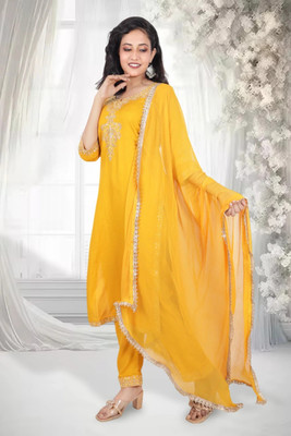 Bilori Embroidered Kurta, Trouser/Pant & Dupatta Set