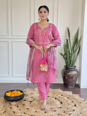 ZEPHIA Women Kurti Pant Dupatta Set