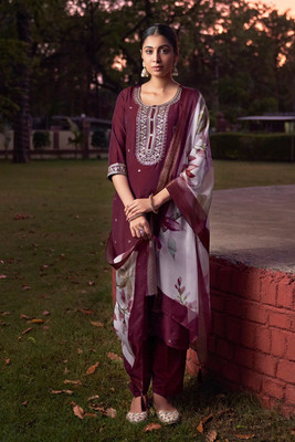 Hetvi Creation Embroidered Kurta, Trouser/Pant & Dupatta Set