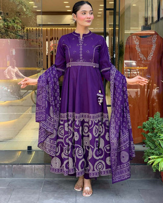 Tasrika Embroidered, Geometric Print Kurta, Trouser/Pant & Dupatta Set