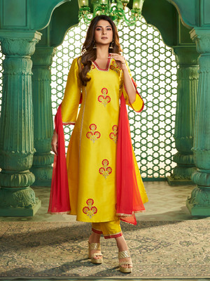 Bhama COUTURE Solid Kurta, Trouser/Pant & Dupatta Set