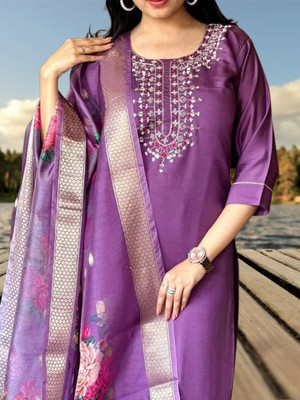 LAAIBA CREATION Embroidered Kurta, Trouser/Pant & Dupatta Set