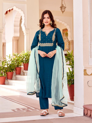 Fashion Care Solid Kurta, Salwar & Dupatta Set