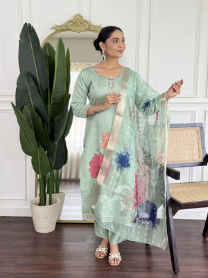 PILUDI HOUSE Embroidered Kurta, Salwar & Dupatta Set