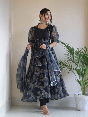 Sukhvilas Enterprise Anarkali Gown(Black)