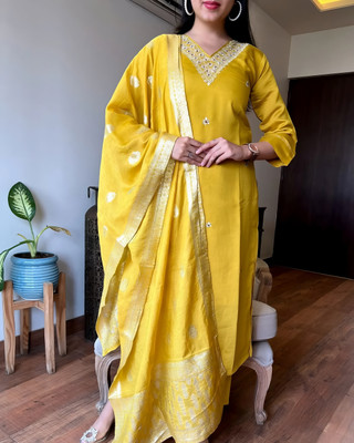 MADHAV WEAVES Embroidered Kurta, Trouser/Pant & Dupatta Set