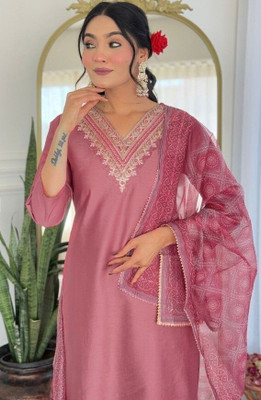 VAIDDO Embroidered Kurta, Salwar & Dupatta Set