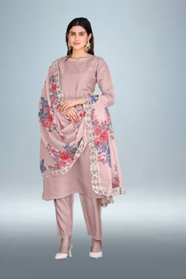 CLASSYCLOSET Solid Kurta, Trouser/Pant & Dupatta Set