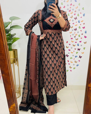 NAVTAARI Printed Kurta, Trouser/Pant & Dupatta Set