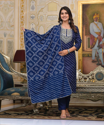 SHREEJIENTERPRISE21 Embroidered Kurta, Legging & Dupatta Set