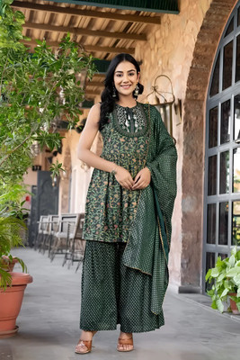 Rachuri Women Kurti Sharara Dupatta Set