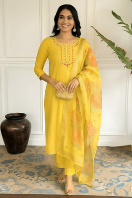 Aksa Fashion Embroidered Kurta, Trouser/Pant & Dupatta Set