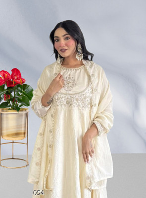 KHANJAN FASHION Embroidered Kurta, Trouser/Pant & Dupatta Set