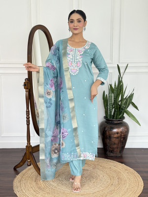 PILUDI HOUSE Embroidered, Self Design Kurta, Salwar & Dupatta Set