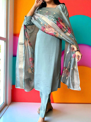 ORRIYA Embroidered Kurta, Trouser/Pant & Dupatta Set