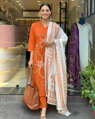 jnnat fashion Solid Kurta, Trouser/Pant & Dupatta Set