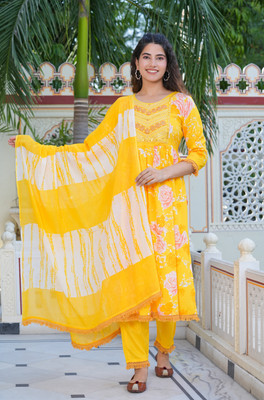 Jaipuri Stuff Floral Print Kurta, Trouser/Pant & Dupatta Set