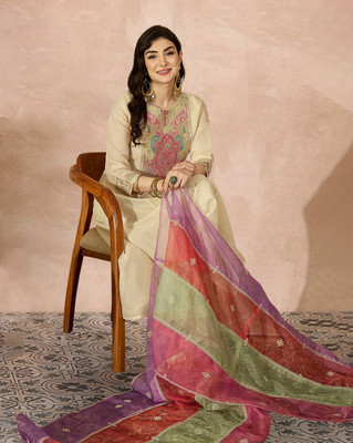 Tasrika Embroidered Kurta, Trouser/Pant & Dupatta Set