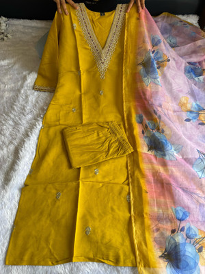 BHUMIKA CREATION Embroidered Kurta, Trouser/Pant & Dupatta Set