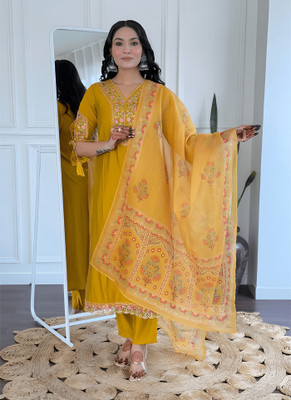 Komfortive Embroidered Kurta, Salwar & Dupatta Set