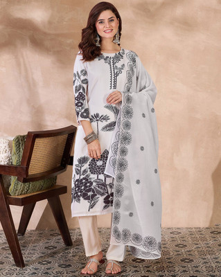 Tasrika Embroidered Kurta, Trouser/Pant & Dupatta Set