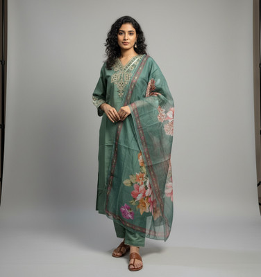 Vishnoocreation Solid Kurta, Churidar & Dupatta Set