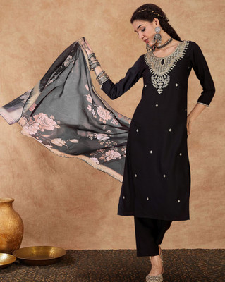 Tasrika Embroidered Kurta, Trouser/Pant & Dupatta Set