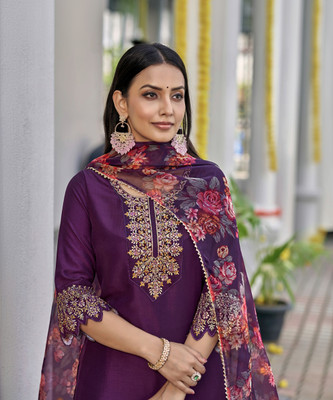 Skylee Embellished, Embroidered, Self Design Kurta, Trouser/Pant & Dupatta Set