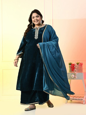 PrettyPlus by Desinoor.com Embroidered Kurta, Trouser/Pant & Dupatta Set