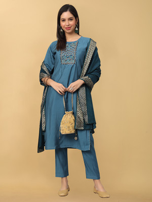 SWEES CROWN Solid, Embroidered Kurta, Trouser/Pant & Dupatta Set