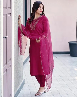 GJFIIVE Solid Kurta, Salwar & Dupatta Set