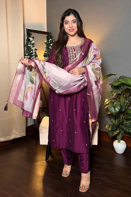 Hetvi Creation Embroidered Kurta, Trouser/Pant & Dupatta Set